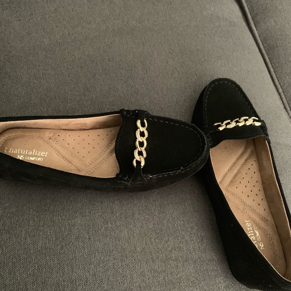 Shoes - Picture 2 of 3